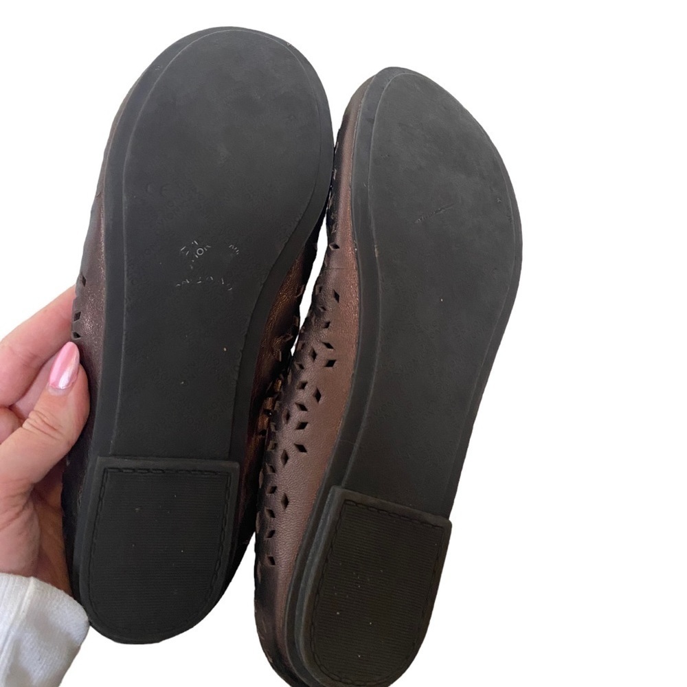 Vionic Surin Bronze Ballet Flats 9 - Picture 3 of 3